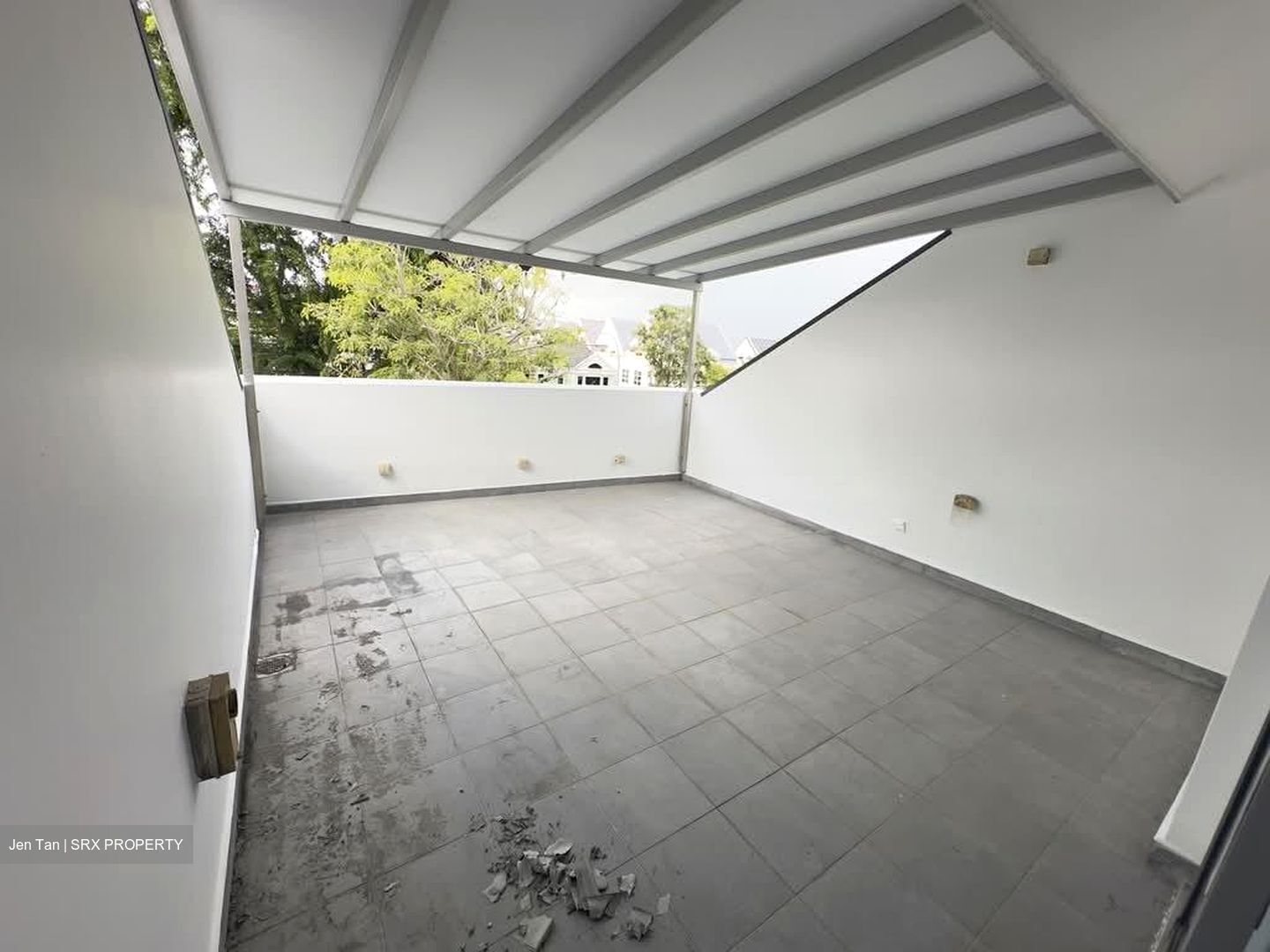 Bedok Road (D16), Terrace #565210801